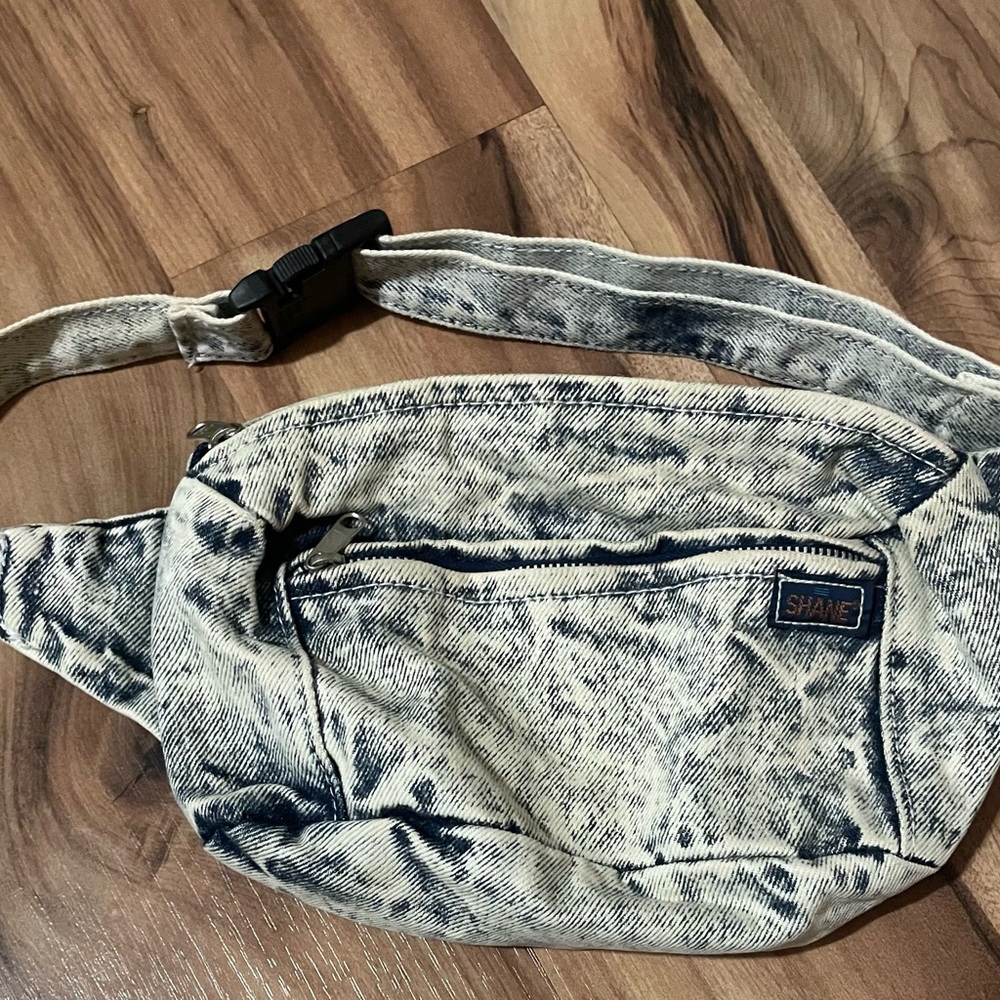 VTG Shane Acid Wash Fanny Pack